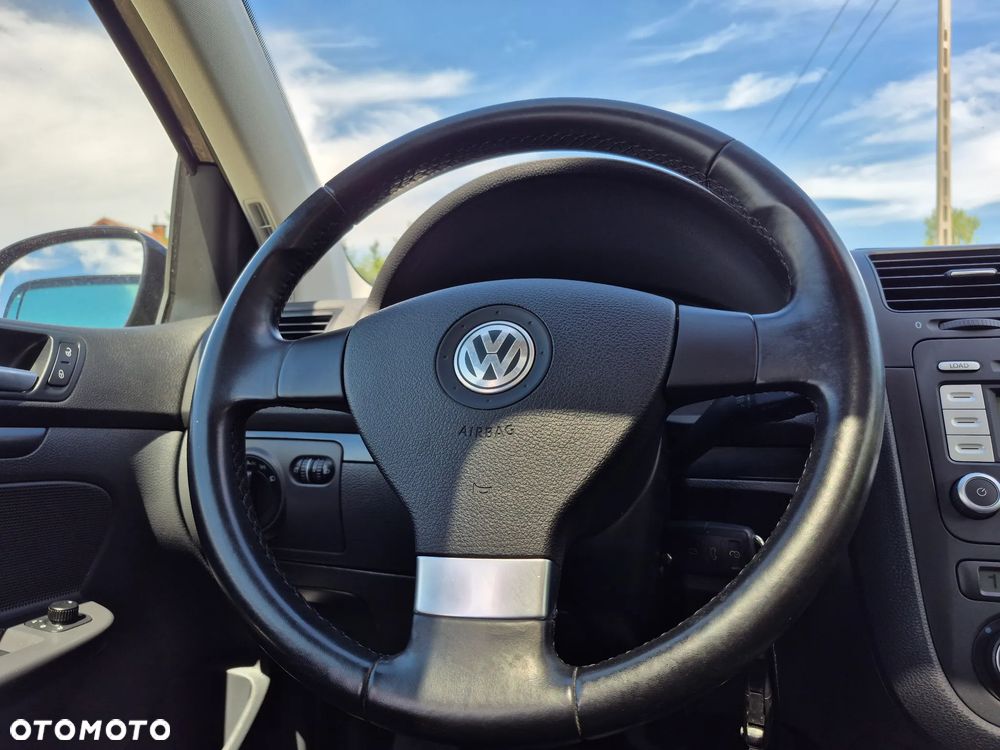 Volkswagen Golf 2.0 FSI Speed - 24