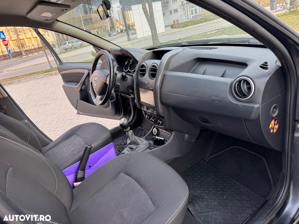 Dacia Duster dCi 110 FAP 4x4 Laureate - 12