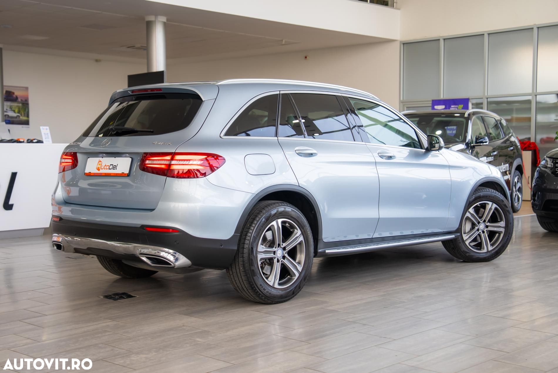 Mercedes-Benz GLC - 9