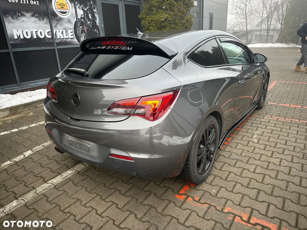 Opel Astra 1.4 Turbo - 10