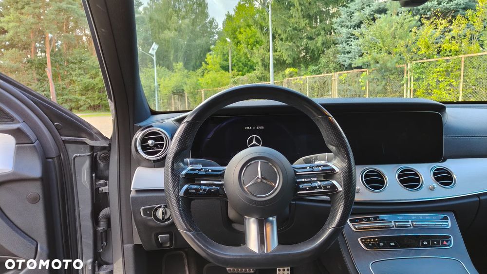 Mercedes-Benz Klasa E 220 d 4-Matic AMG - 16