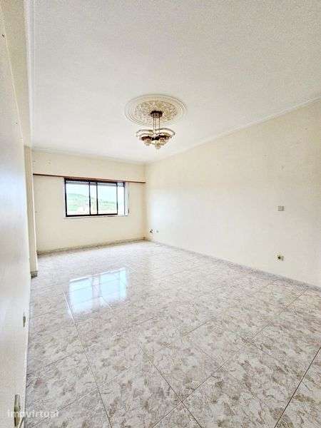 Apartamento T2 no Casal do Cotão - Grande imagem: 2/8