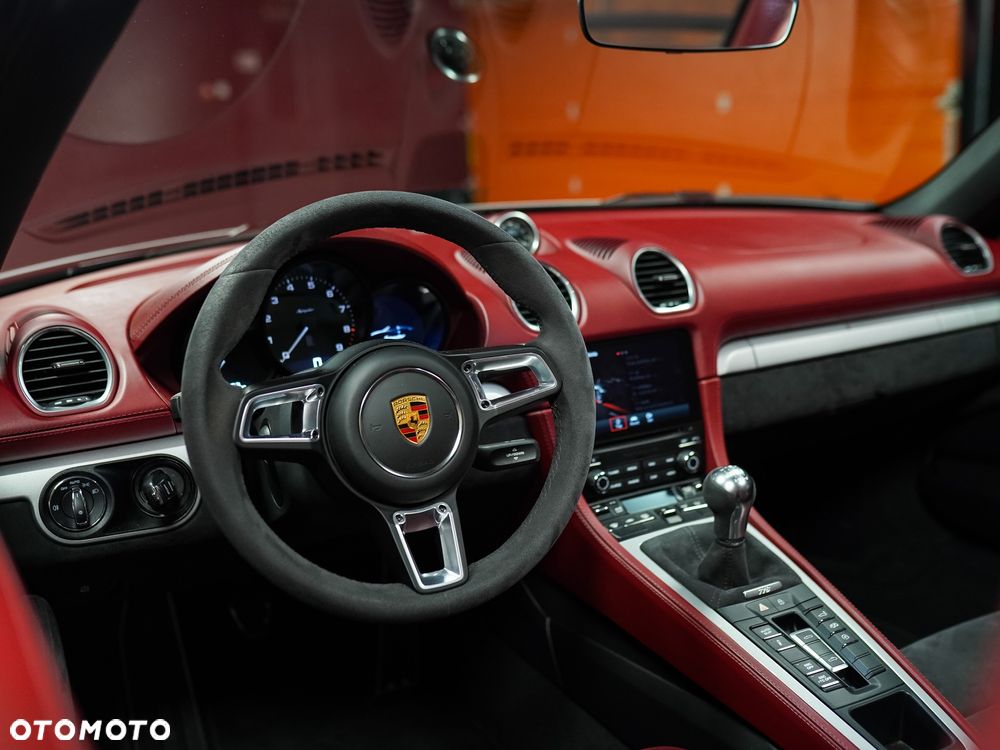 Porsche 718 Boxster Spyder - 33