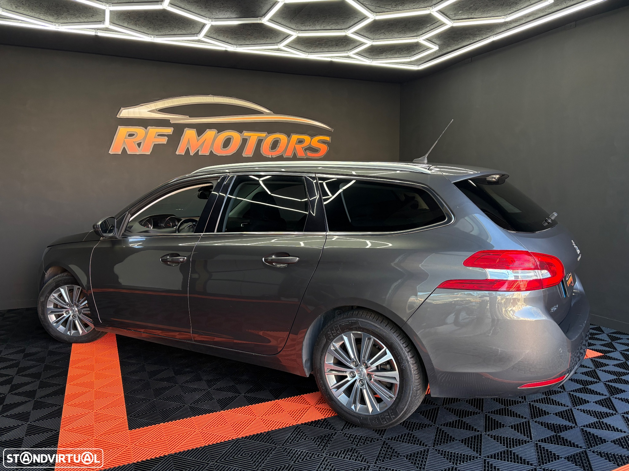 Peugeot 308 SW BlueHDi 120 EAT6 Stop & Start Active - 19