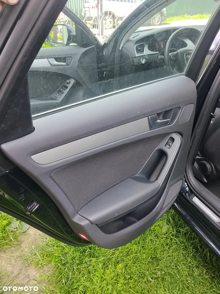 Audi A4 Avant 2.0 TDI DPF Ambition - 13