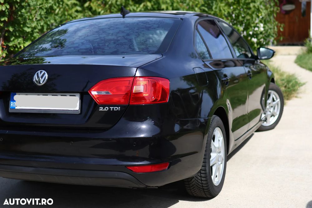 Volkswagen Jetta 2.0 TDI DPF Comfortline DSG - 10
