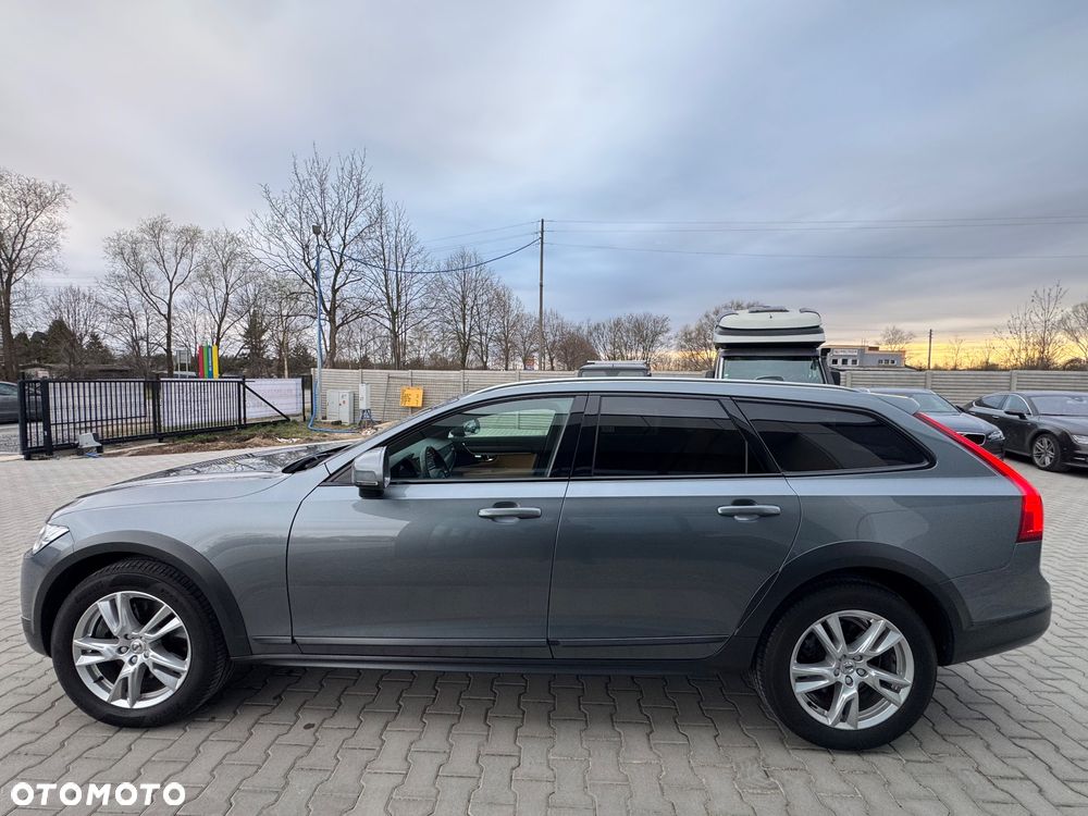Volvo V90 Cross Country D4 AWD Geartronic Pro - 5