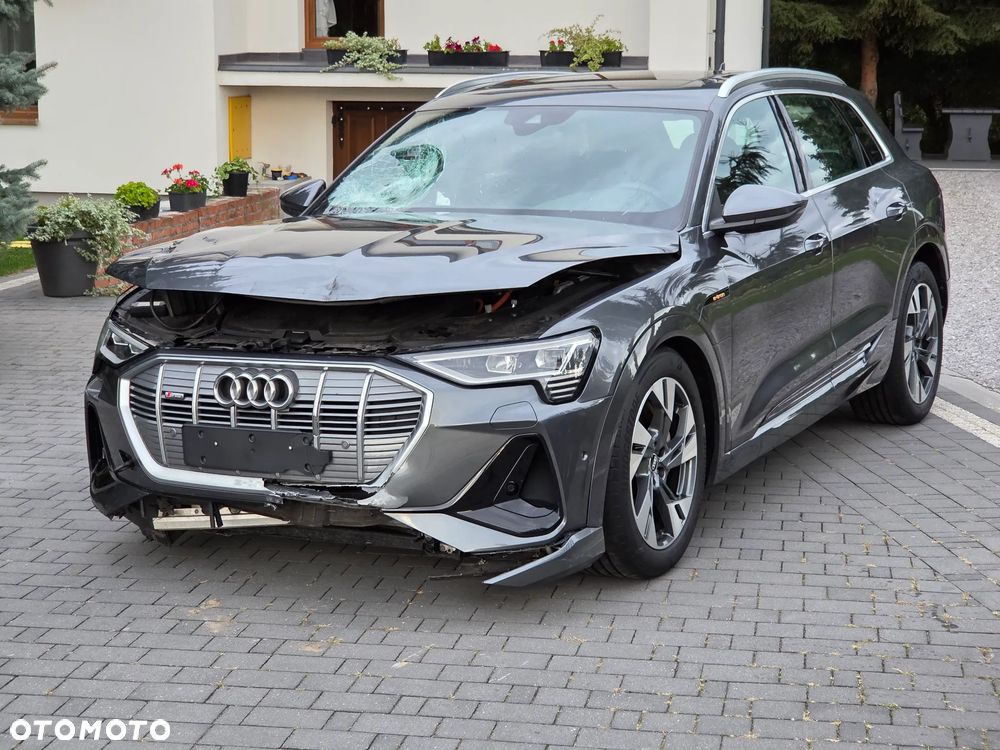 Audi e-tron 50 Quattro S Line - 3