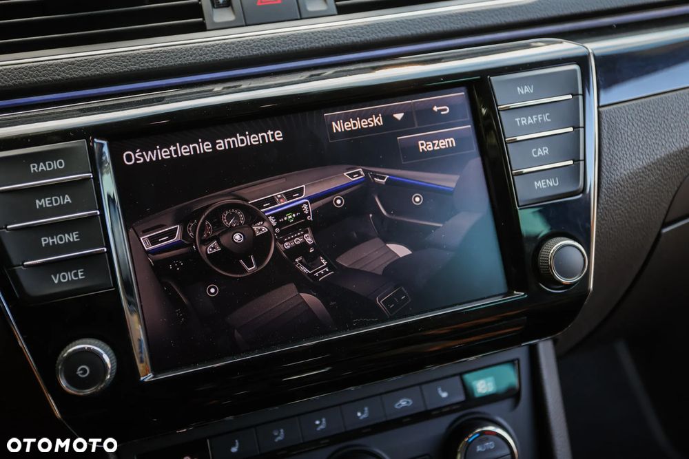 Skoda Superb 2.0 TDI 4x4 L&K DSG - 36