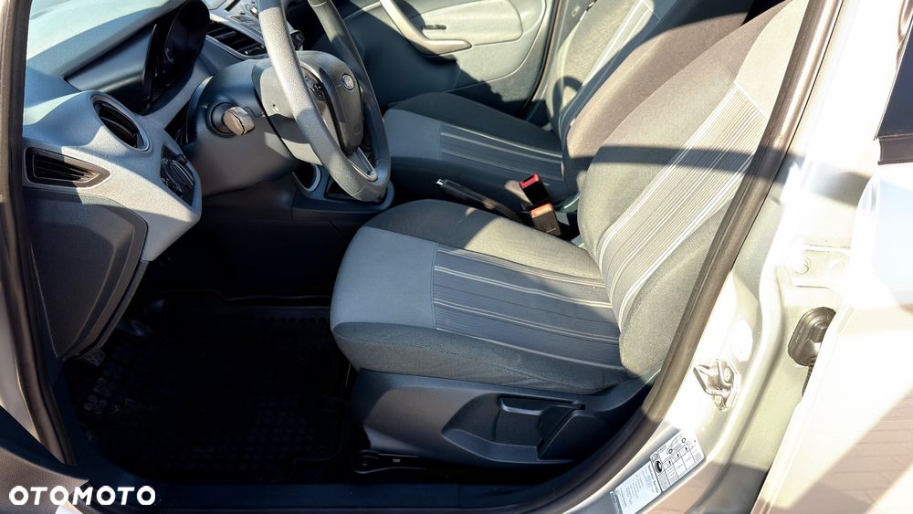 Ford Fiesta 1.25 Titanium - 36