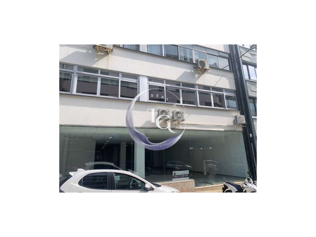 LOJA NO CENTRO DO PORTO - 346 M2 - Grande imagem: 2/6