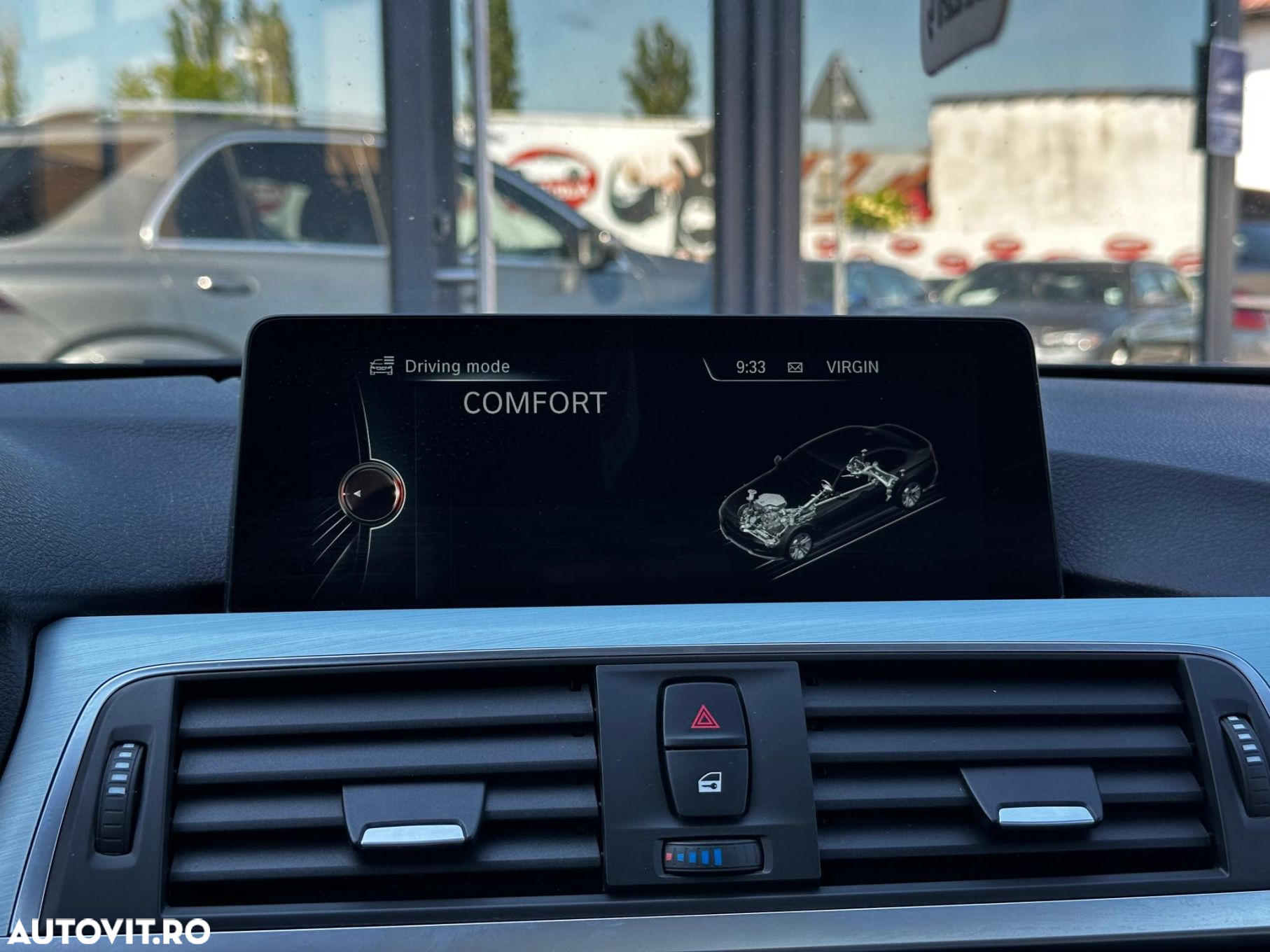 BMW Seria 3 320i Aut. Sport Line - 18