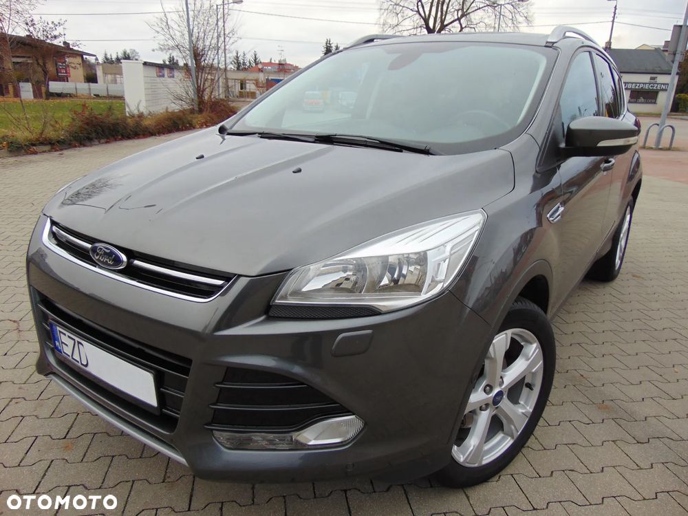 Ford Kuga 1.5 EcoBoost 2x4 Titanium - 2