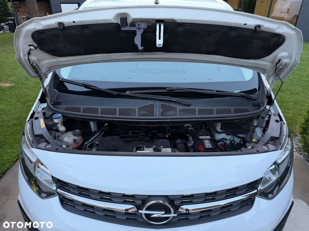 Opel Vivaro - 10