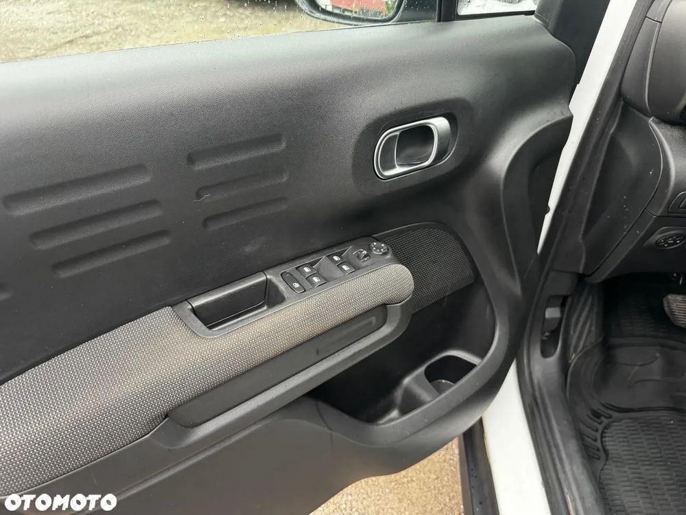 Citroën C3 Aircross BlueHDI 120 Stop & Start EAT6 SHINE PACK - 33