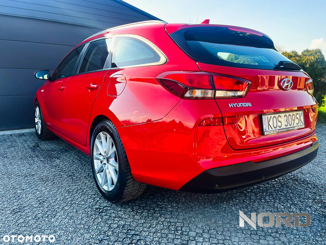 Hyundai i30 1.6 D Classic + - 7