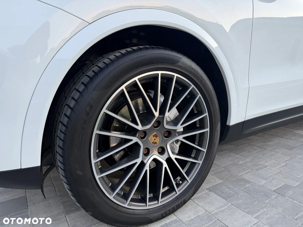 Porsche Cayenne Platinum Edition - 7