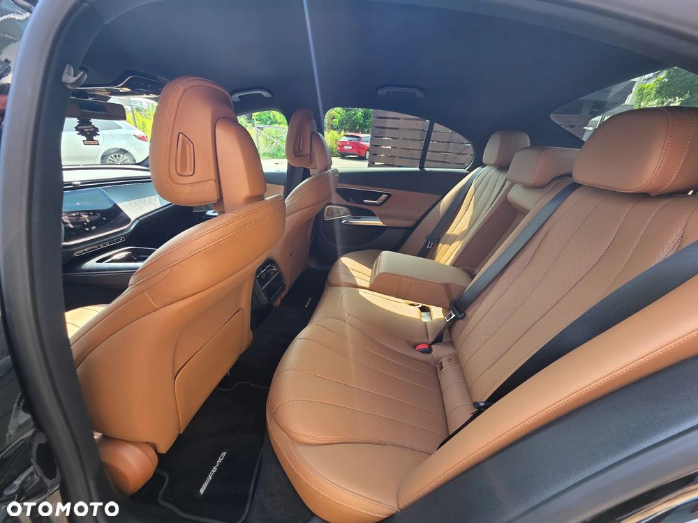 Mercedes-Benz Klasa E 220 d mHEV 4-Matic AMG 9G-Tronic - 23
