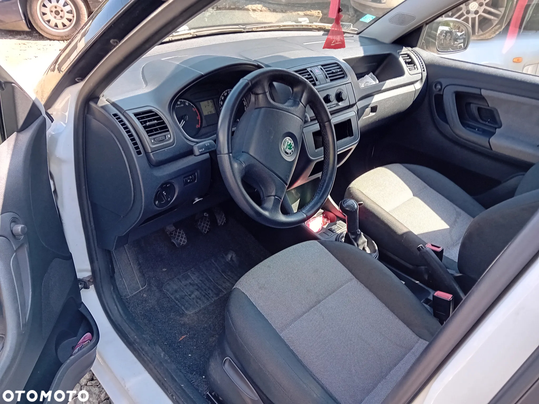 *SKODA FABIA 2* Samochód na części - 5