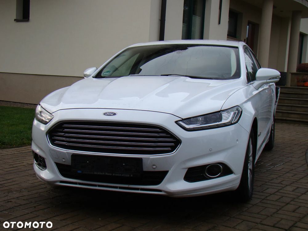 Ford Mondeo 2.0 Hybrid Titanium - 11