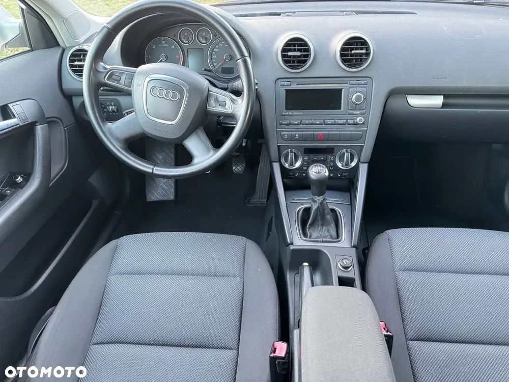 Audi A3 Sportback - 12