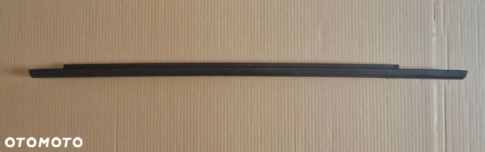 LISTWA ZGARNIAJĄCA DRZWI PRAWY TYŁ FORD MONDEO 2014- ORYGINAŁ - 1