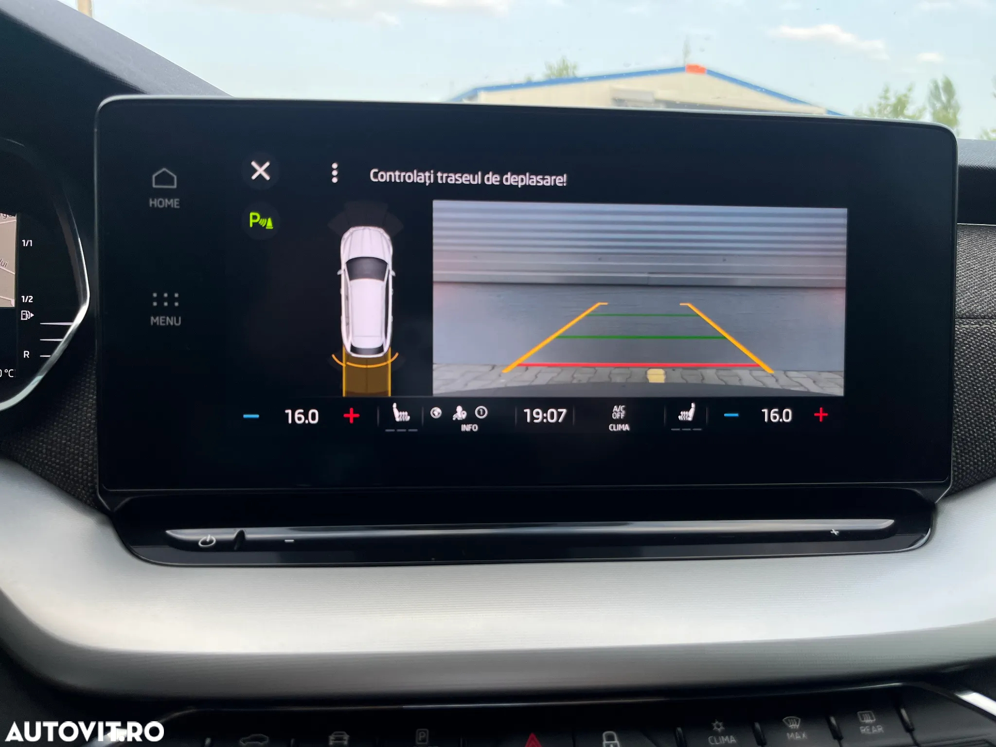 Skoda Octavia Combi 1.5 TSI e-TEC DSG Scout - 8