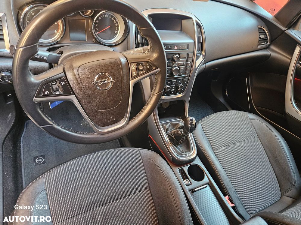 Opel Astra 1.7 CDTI DPF Design Edition - 4