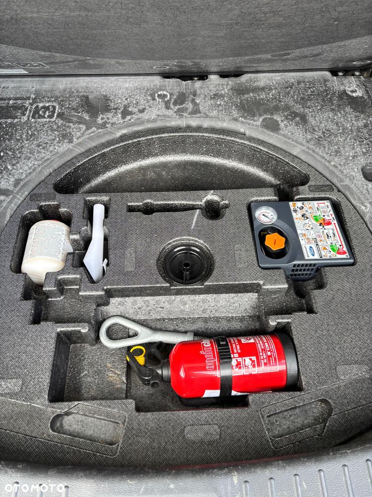 Ford Kuga 1.5 EcoBoost FWD Trend ASS MMT6 - 23