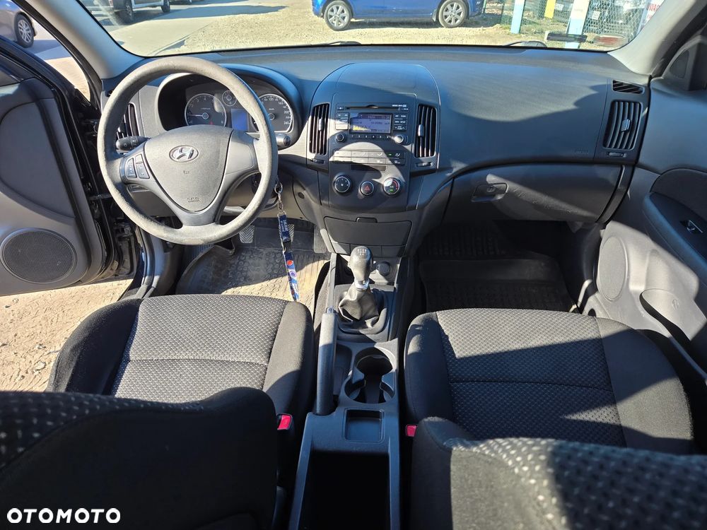 Hyundai i30 i30cw 1.4 blue Comfort - 9