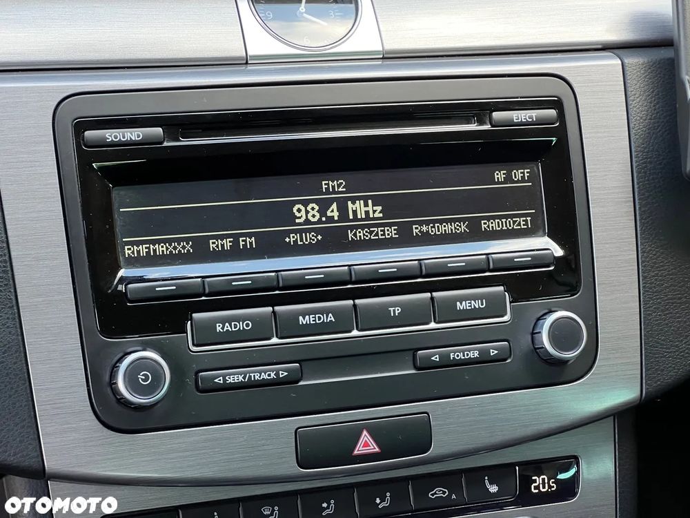 Volkswagen Passat - 24