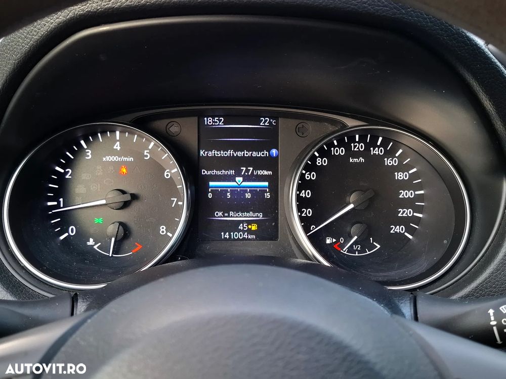 Nissan Qashqai - 12