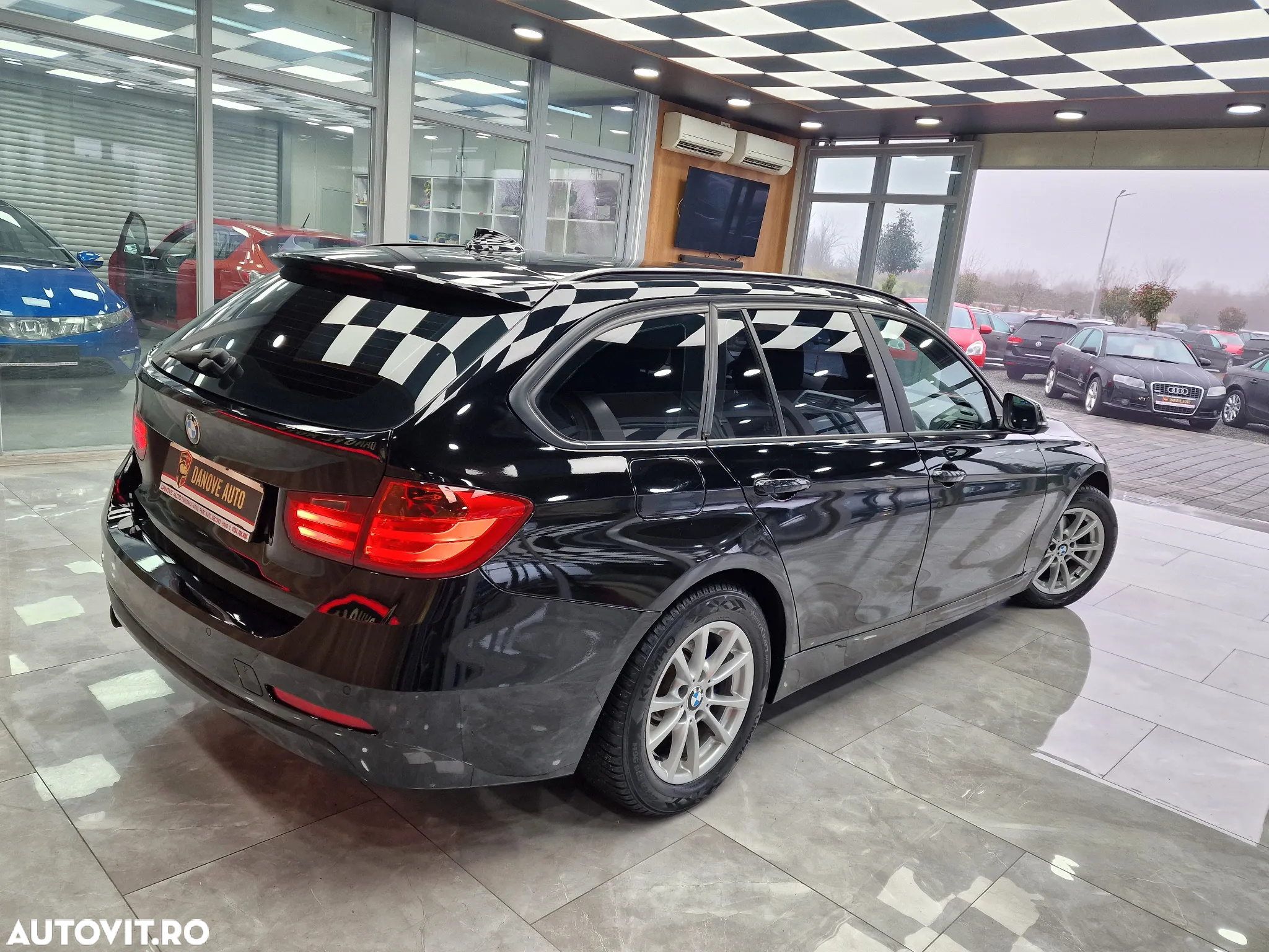 BMW Seria 3 318d - 5