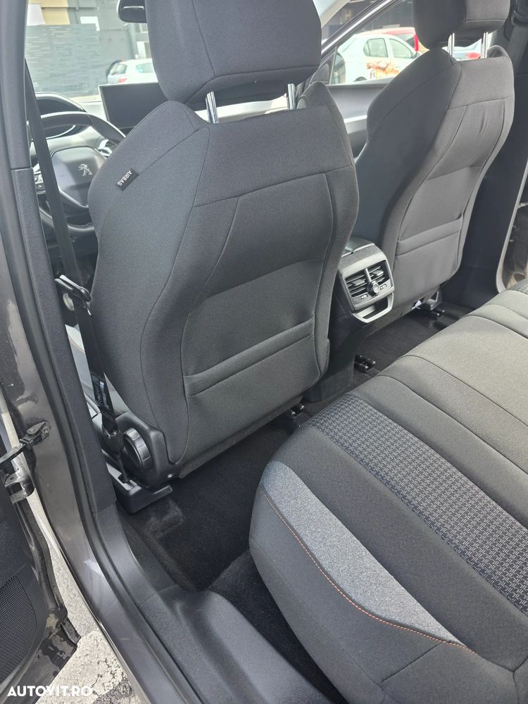 Peugeot 3008 BlueHDi 130 Stop & Start EAT8 Active Business-Paket - 4