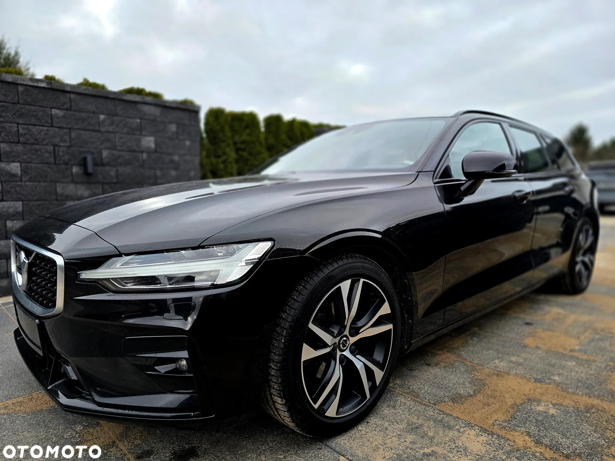 Volvo V60 D4 R-Design - 5
