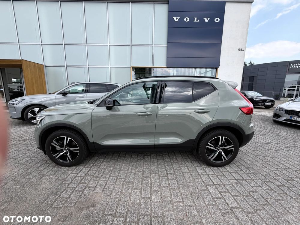 Volvo XC 40 B3 Plus Dark - 9