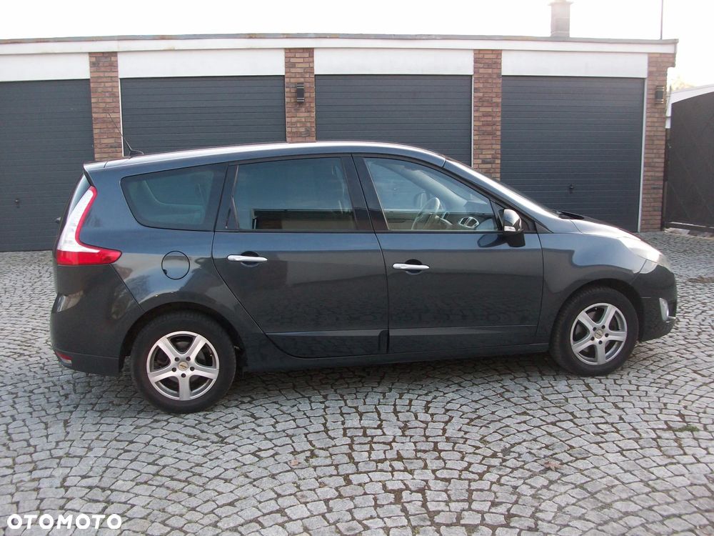 Renault Grand Scenic Gr 2.0 16V Privilege CVT - 2