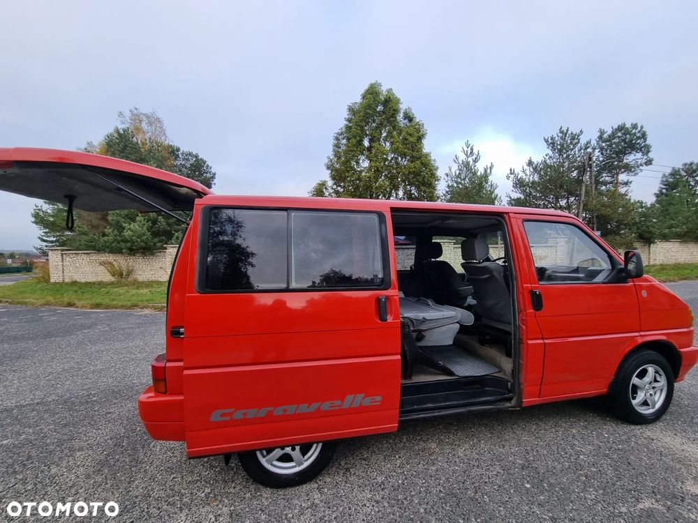 Volkswagen Caravelle - 17