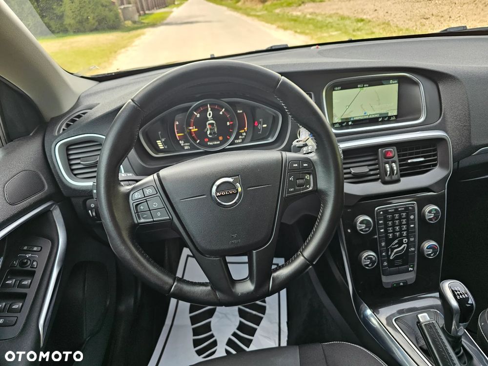 Volvo V40 D2 Ocean Race - 12