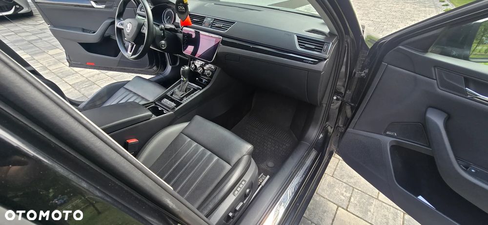 Skoda Superb 2.0 TSI 4x4 L&K DSG - 11
