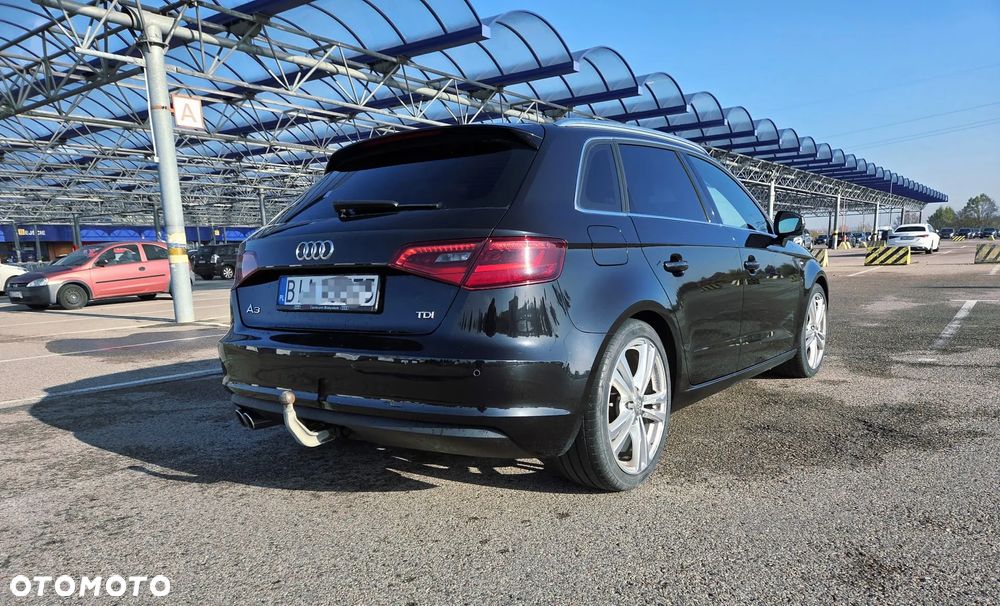 Audi A3 Sportback - 4