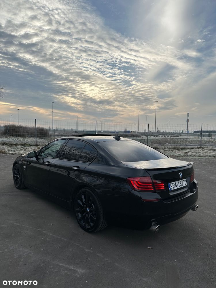 BMW Seria 5 530d Sport-Aut Modern Line - 11