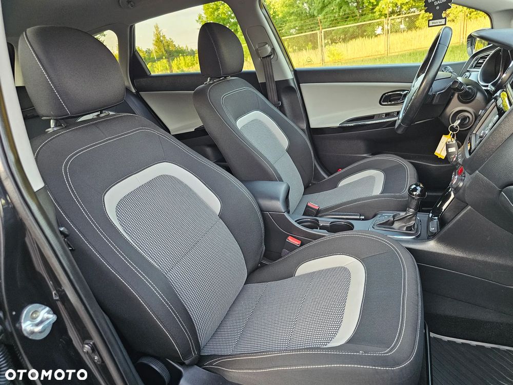 Kia Ceed 1.6 GDI XL DCT - 24