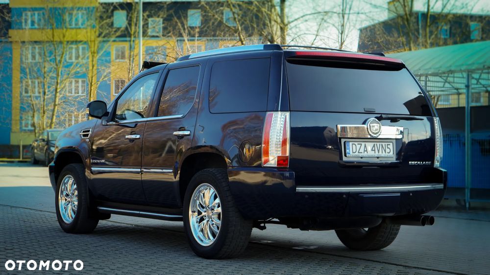 Cadillac Escalade - 6
