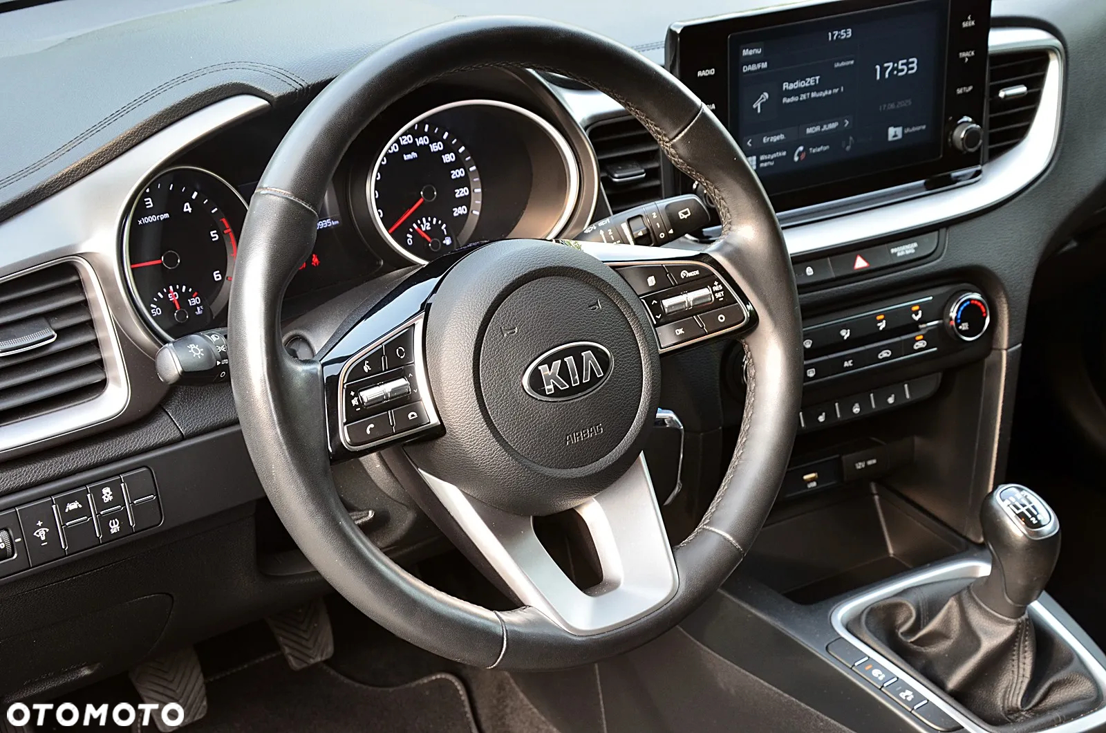 Kia Ceed - 17