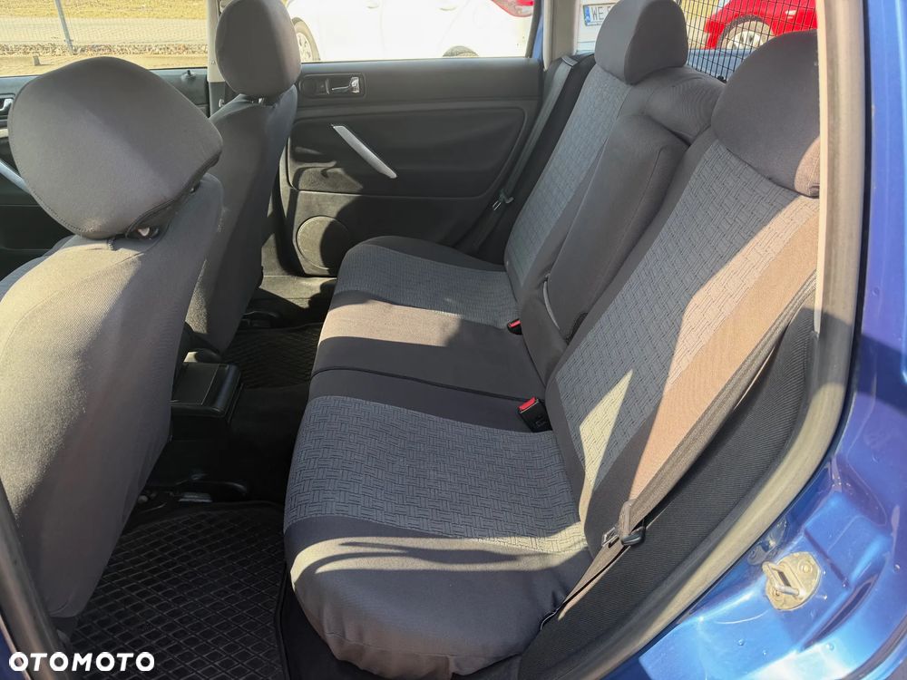 Volkswagen Passat 1.8 Comfortline - 10