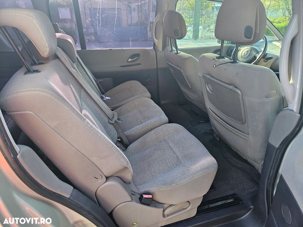 Renault Espace 1.9 dCi Expression - 10