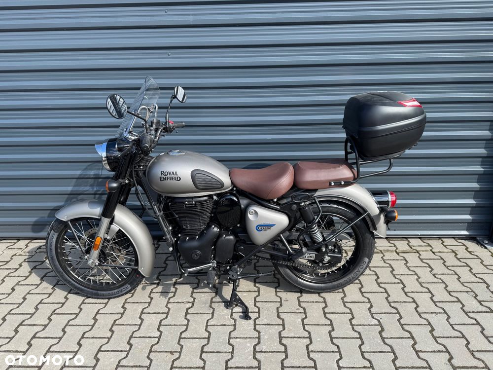 Royal Enfield Classic - 4