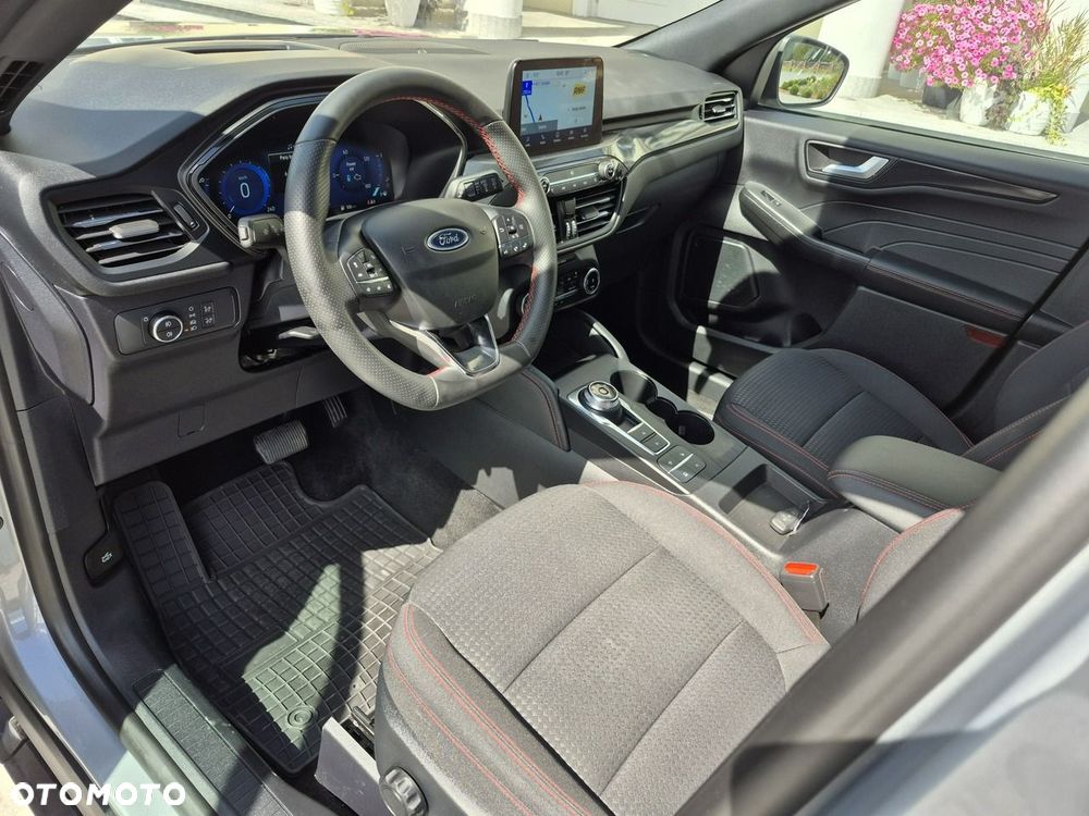 Ford Kuga - 9
