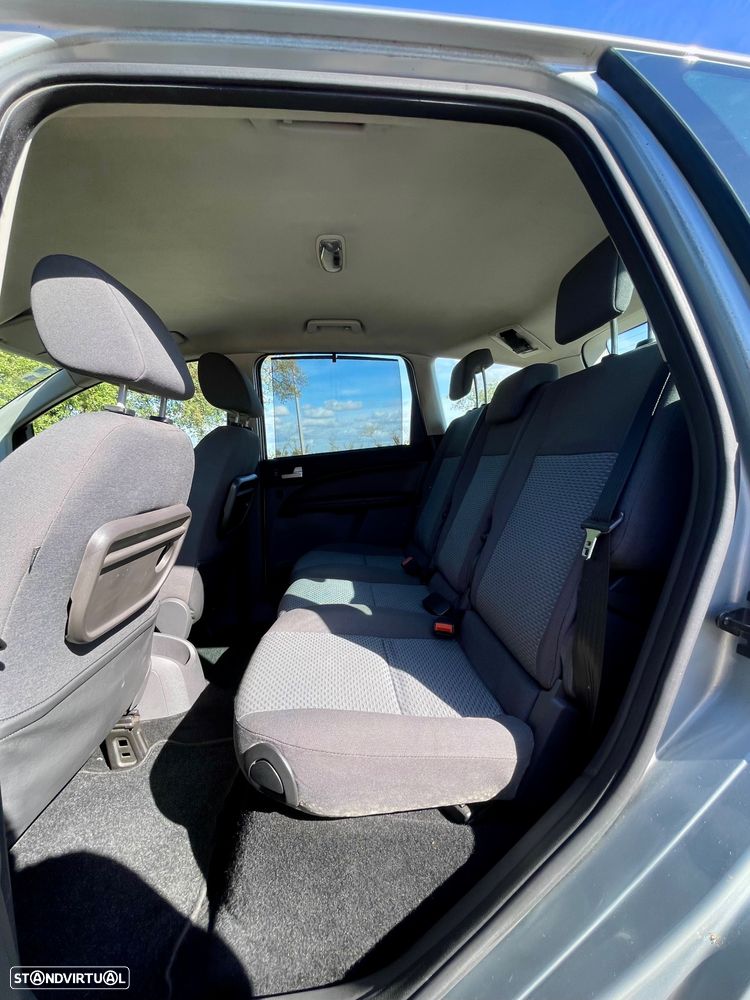 Ford Focus C-Max 1.6 TDCi Ghia - 15